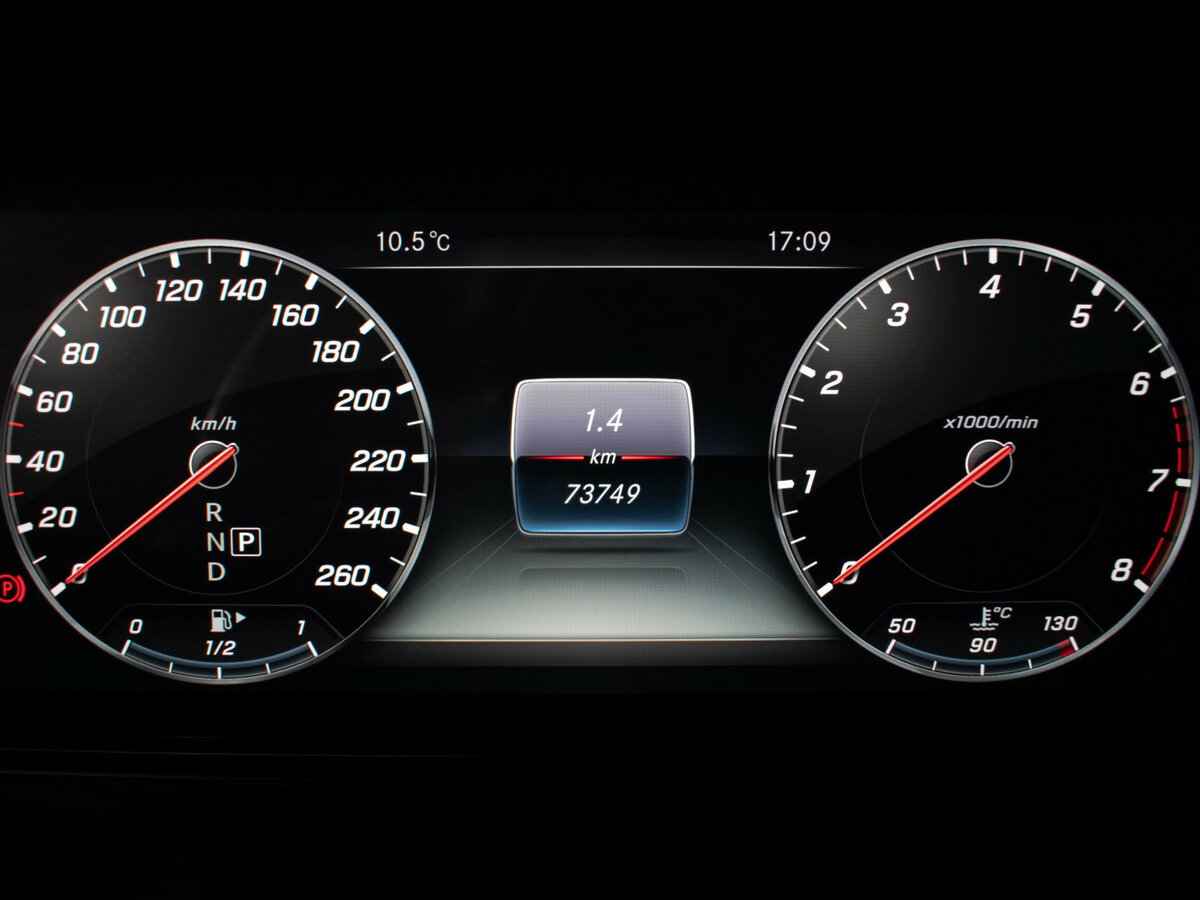 Mercedes-Benz E-Класс с пробегом — 2018 год. Фото: #8