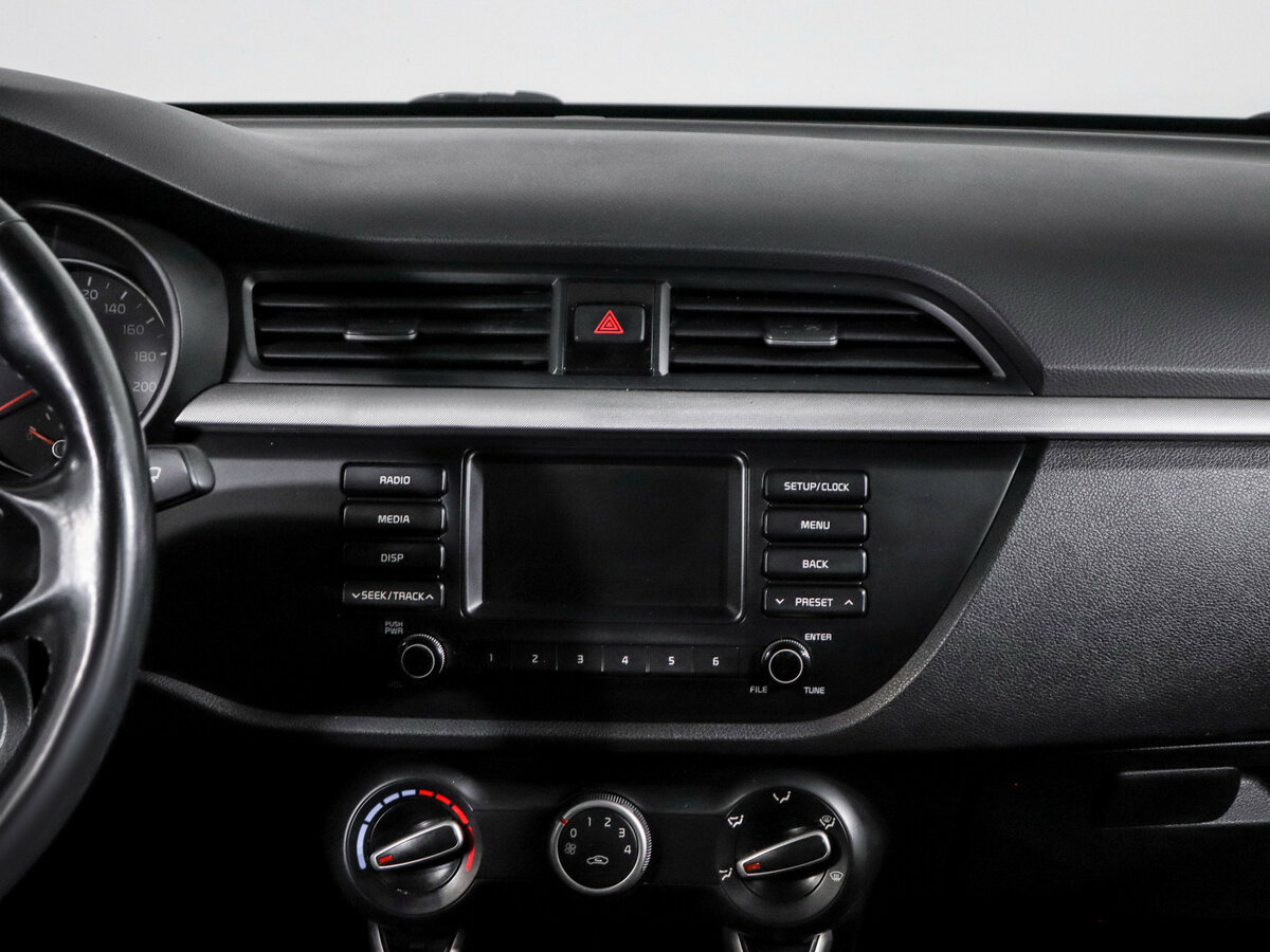 Kia Rio с пробегом — 2017 год. Фото: #10