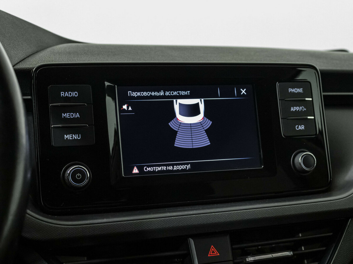 Skoda Rapid с пробегом — 2021 год. Фото: #12