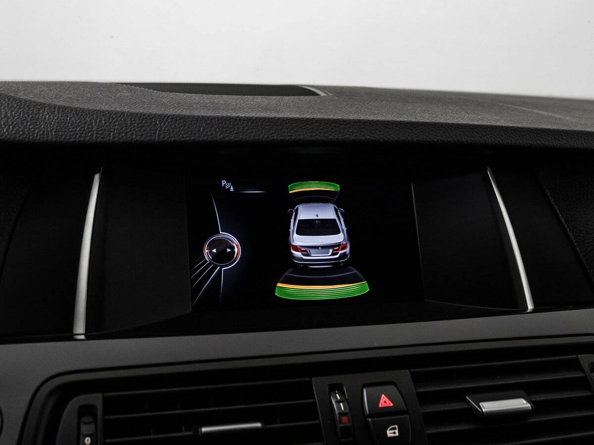 BMW 5 серии с пробегом — 2015 год. Фото: #12