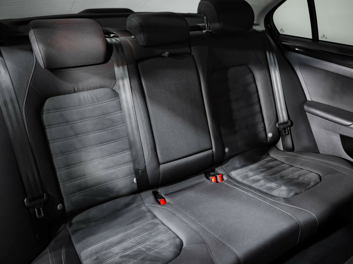 Volkswagen Jetta с пробегом — 2017 год. Фото: #25