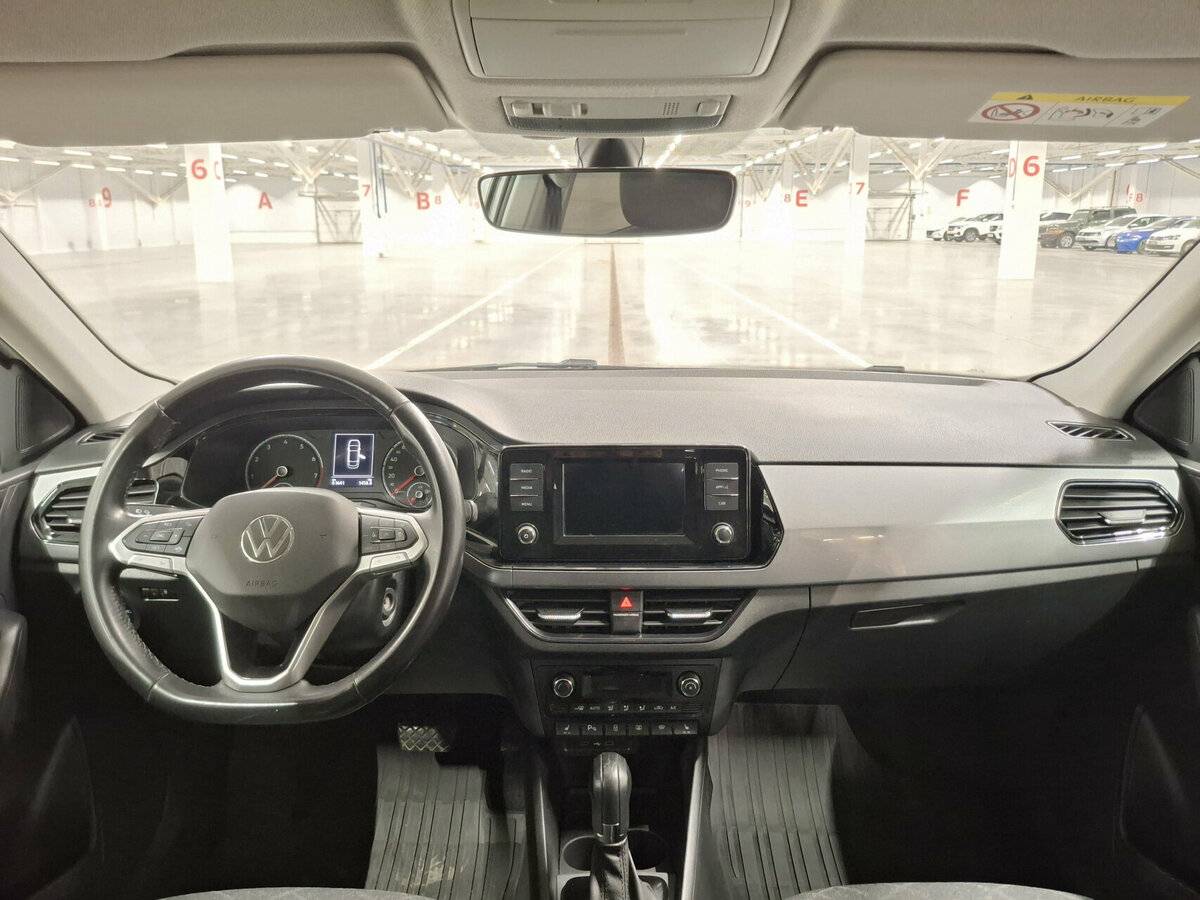 Volkswagen Polo с пробегом — 2021 год. Фото: #13