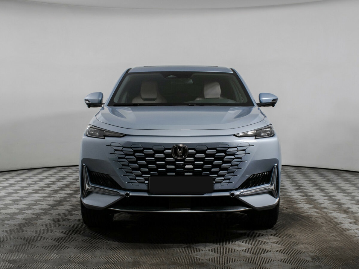 Changan UNI-K с пробегом — 2024 год. Фото: #1