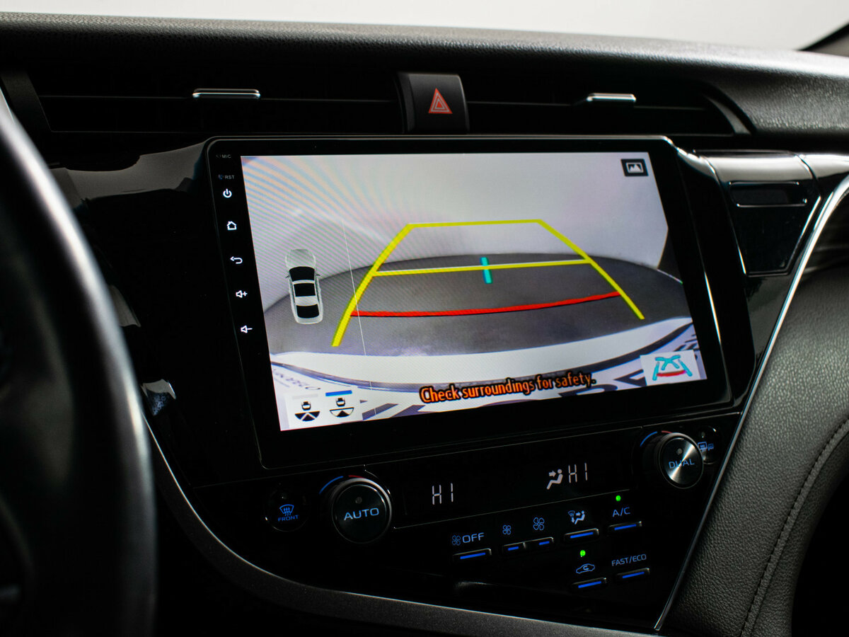 Toyota Camry с пробегом — 2020 год. Фото: #12