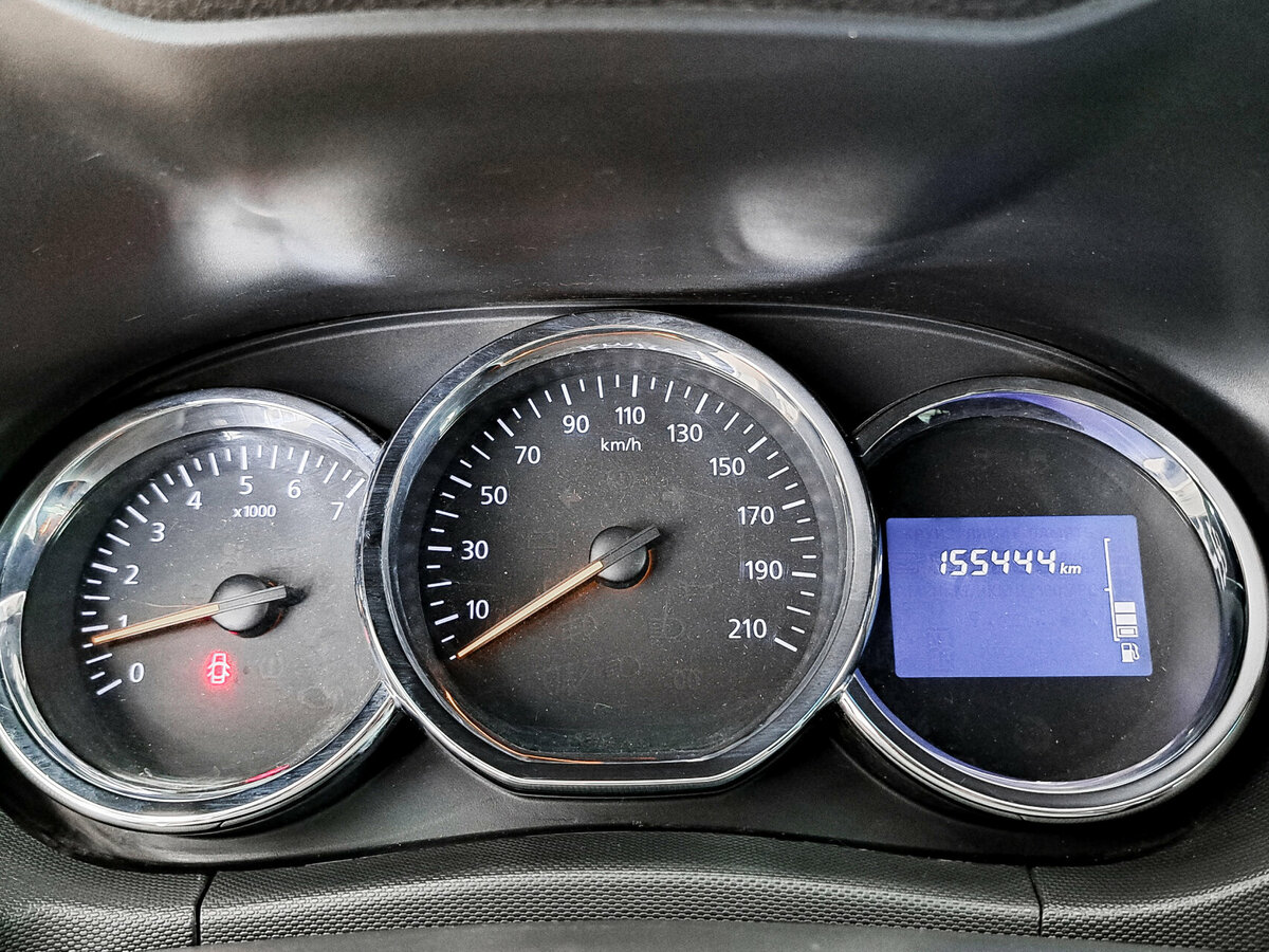 Renault Duster с пробегом — 2015 год. Фото: #11