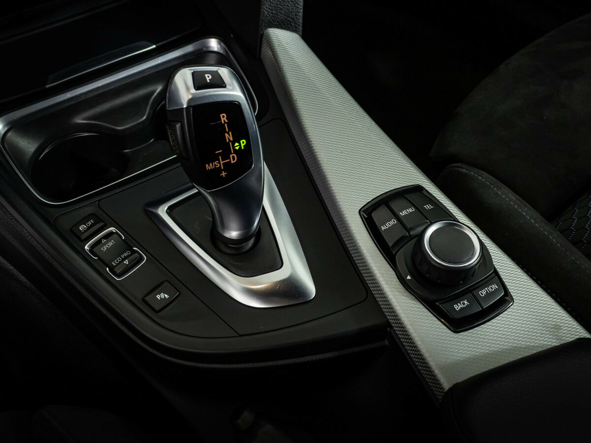 BMW 3 серии с пробегом — 2015 год. Фото: #13