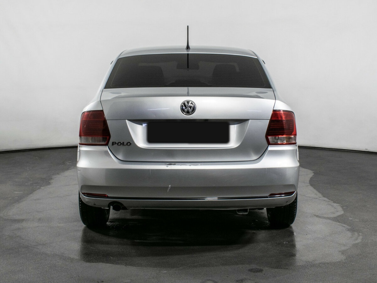 Volkswagen Polo с пробегом — 2016 год. Фото: #5