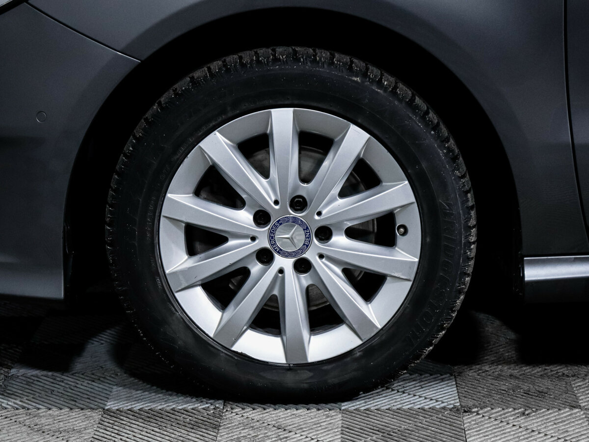 Mercedes-Benz B-Класс с пробегом — 2015 год. Фото: #12